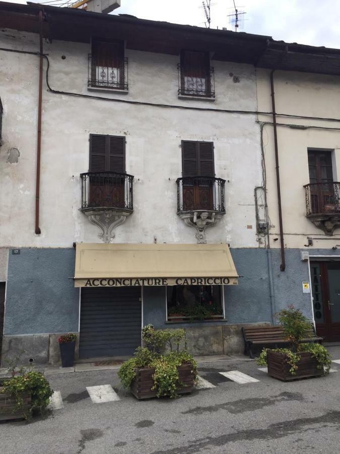 La Petite Maison De Julie Аоста Экстерьер фото