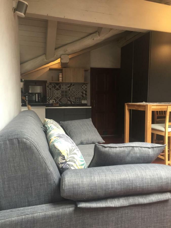 La Petite Maison De Julie Аоста Экстерьер фото